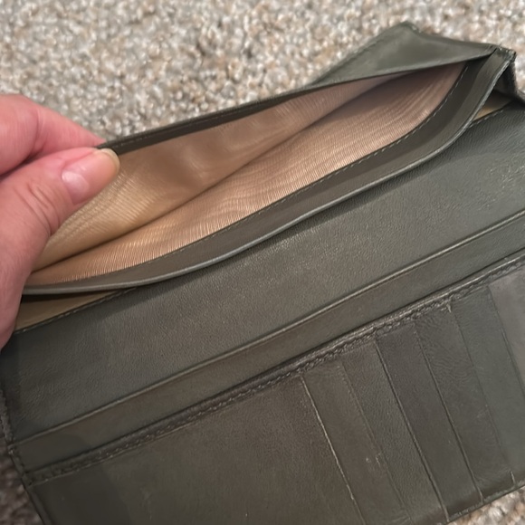 GUC Bottega Veneta Vintage Leather Wallet - Picture 9 of 13